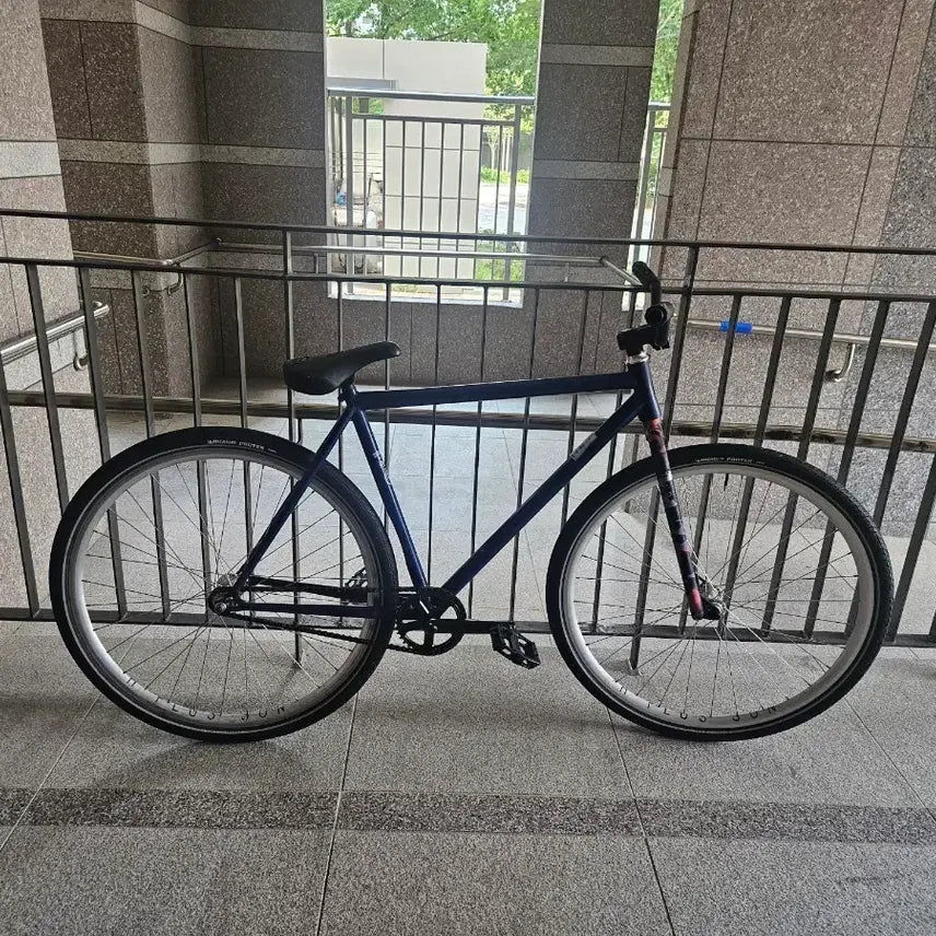 [BUNJANG] Volume Thrashers Fixie Complete Bike / 볼륨 쓰레셔 트릭픽시