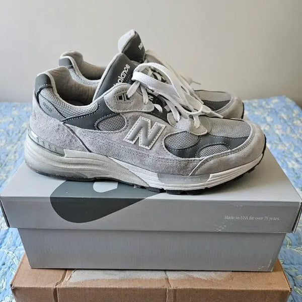 [BUNJANG] New Balance 992 Core Grey Silver Metallic US 9.5 / 뉴발란스 992 코어그레이 실버 메탈릭 275사이즈