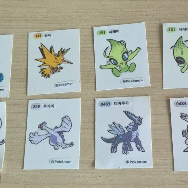 [BUNJANG] Pokemon Sticker Bundle (Popular & Legendary Included) + Cookie Run & Shin-chan Stickers / [일괄] 포켓몬 띠부씰 82장(인기 포켓몬, 전설 포함) + 서비스 쿠키런 띠부실 3장 짱구 띠부실 1장