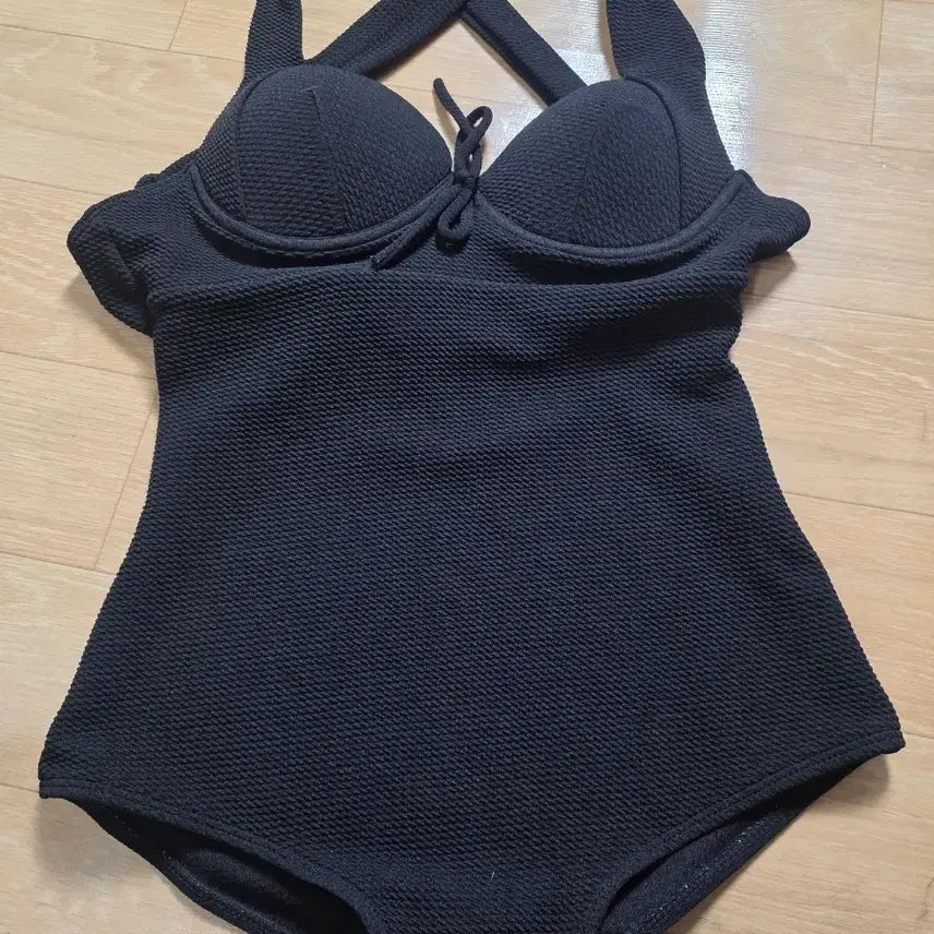 [BUNJANG] One-Piece Swimsuit Black M Size / M.95.원피스 수영복 블랙