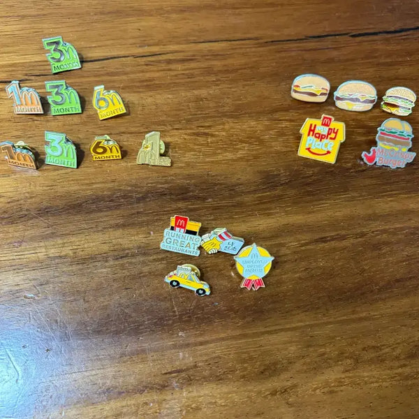 [BUNJANG] McDonald's Pin Set / 맥도날드 뱃지 싸게 골라가세요~