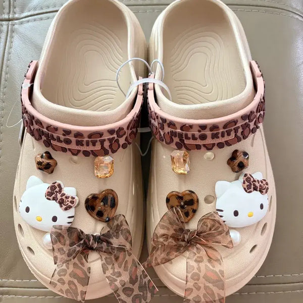 [BUNJANG] Hello Kitty Leopard Print Crocs Sandals / 키티 호피 크록스