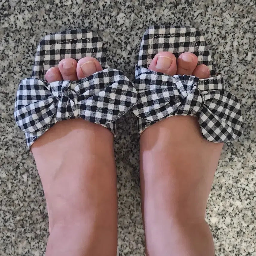 [BUNJANG] DressUp Check Ribbon Sandals / DressUp) 체크 리본 샌들