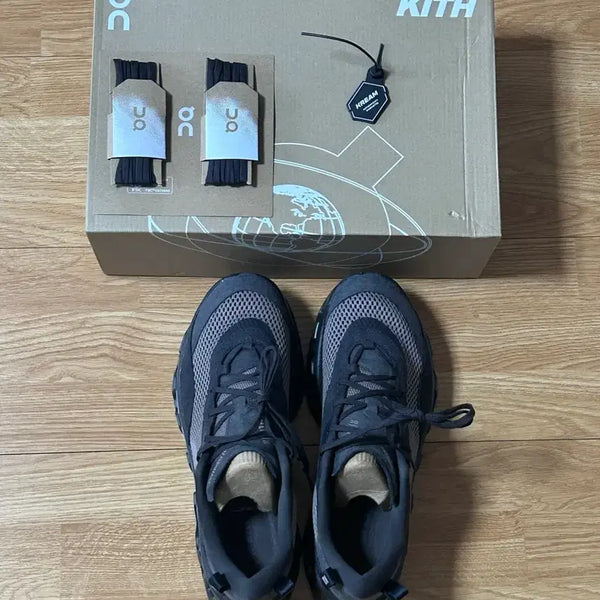 [BUNJANG] Onrunning x KISS TECH 2 Ganache / 온러닝 x 키스 테크 2 가나슈 270