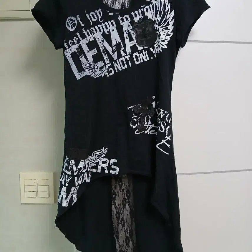 [BUNJANG] Y2K Wing Cross Patch Short Sleeve T-Shirt / Y2K날개 크로스패치 반팔티