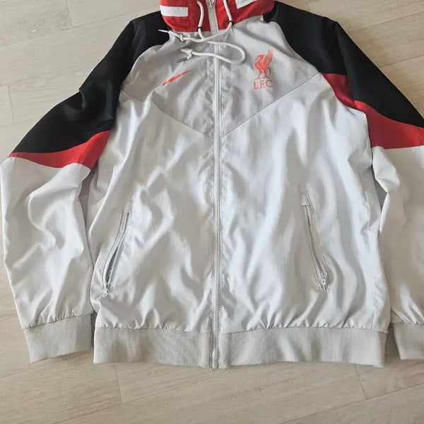 [BUNJANG] Liverpool FC Nike Windbreaker Jacket (Size 95) / 리버풀 유니폼 바람막이