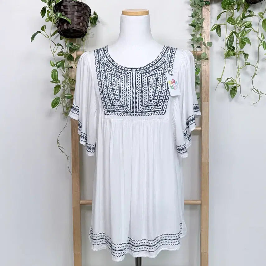 [BUNJANG] White Embroidered Blouse Suzukody Style / JPN/ 화이트자수블라우스 자수블라우스 스즈코코디 스즈코자수블라우스