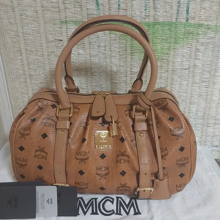 [BUNJANG] MCM Visetos Shoulder Bag Brown MWB9AVI03CO001 / 새제품급정품)MCM 비세토스 숄더백 브라운