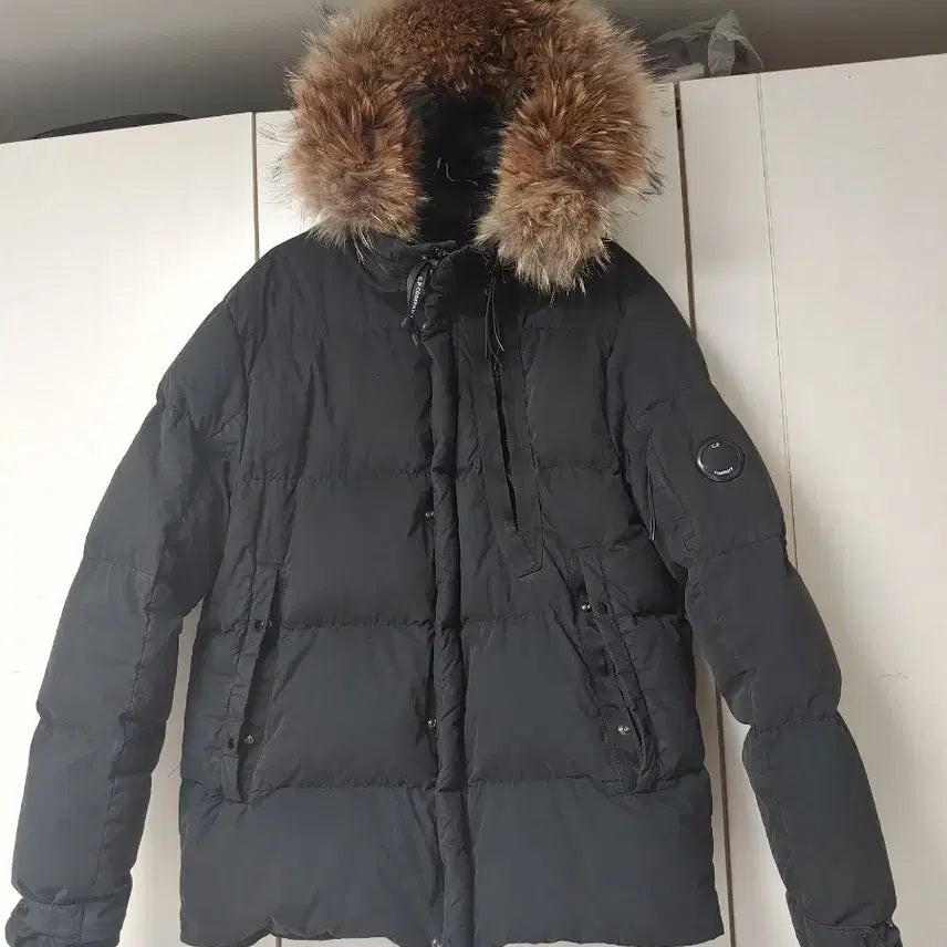 [BUNJANG] CP Company Padded Black Fur Hooded Jacket / CP컴퍼니 패딩 블랙 퍼 후드