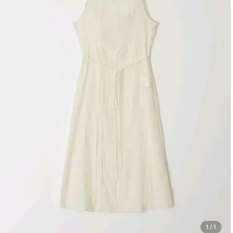 [BUNJANG] Moomootaeng Embroidered Cut Dress Ivory / 무무탱 embroidered cut dress 아이보리