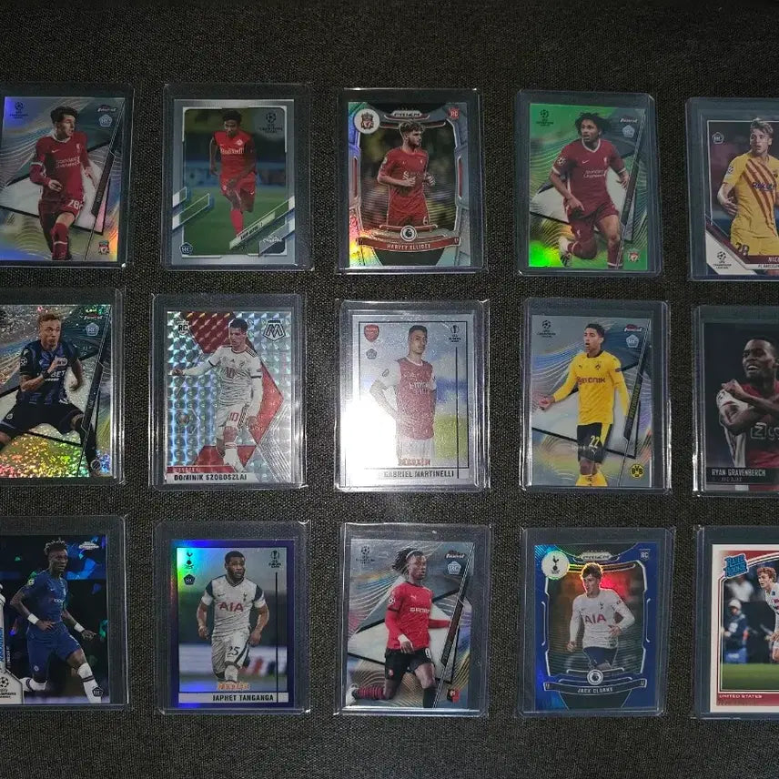[BUNJANG] Sports Soccer Cards Limited Edition & Silver Rookie Card Bundle (15 Cards) / 스포츠 축구카드 한정카드 및 실버카드 루키카드 15장일괄