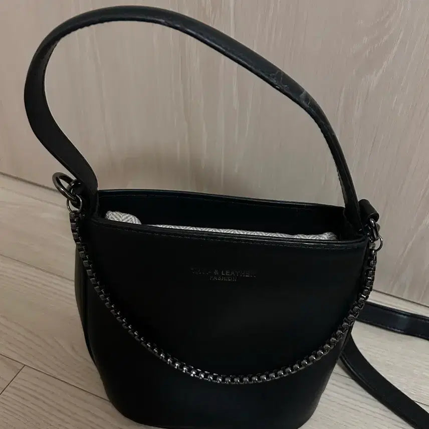 [BUNJANG] Versatile Shoulder Crossbody Bag / 핸드백 숄더백 크로스백
