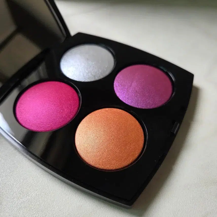 [BUNJANG] Chanel Enchanted Night Limited Edition Eyeshadow and Blush Palette (Oversized) / 새것)한정판 샤넬 인첸티드 나잇 섀도우 블러쉬 (오버사이즈)