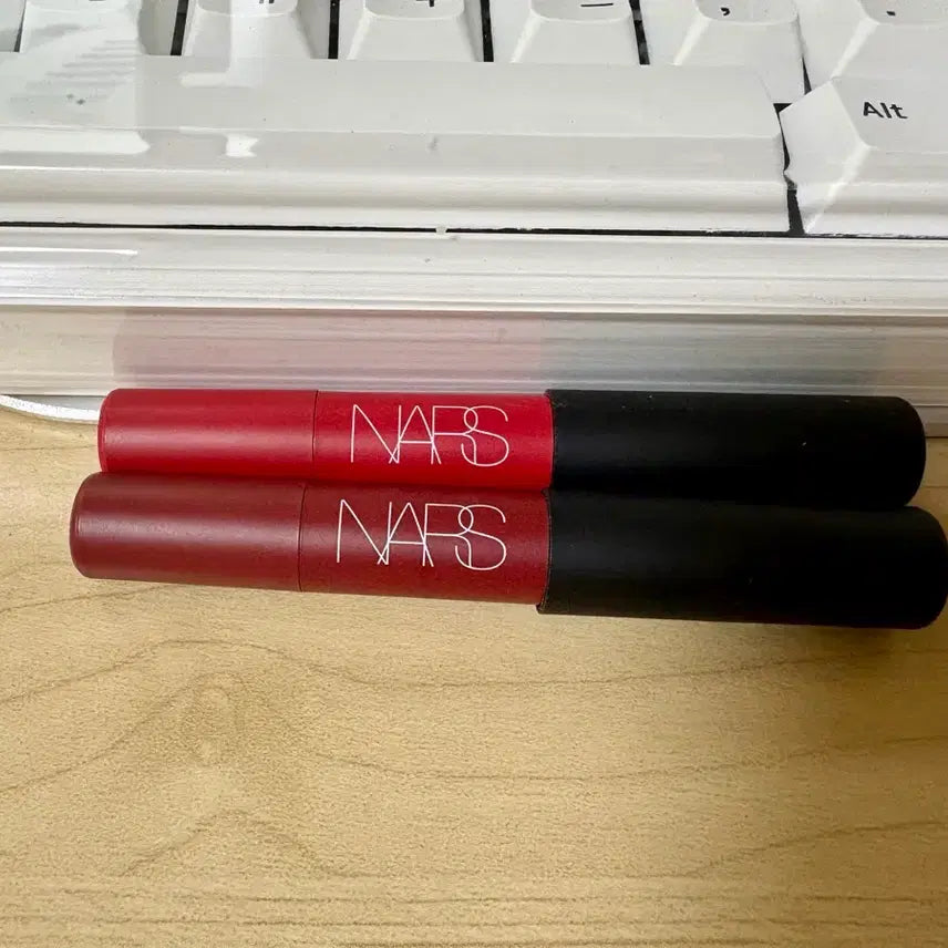 [BUNJANG] NARS Powermatte High-Intensity Mini Lip Pencil (Dragon Girl & Cruella) / 나스 파워매트 하이 인텐시티 미니립펜슬 드래곤걸 크루엘라