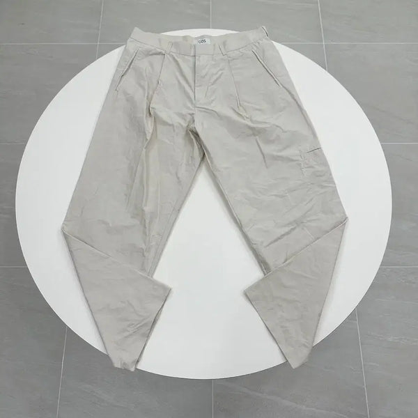 [BUNJANG] COS Nylon Curved Cargo Pants / COS 코스 나일론 커브드 카고 팬츠 50