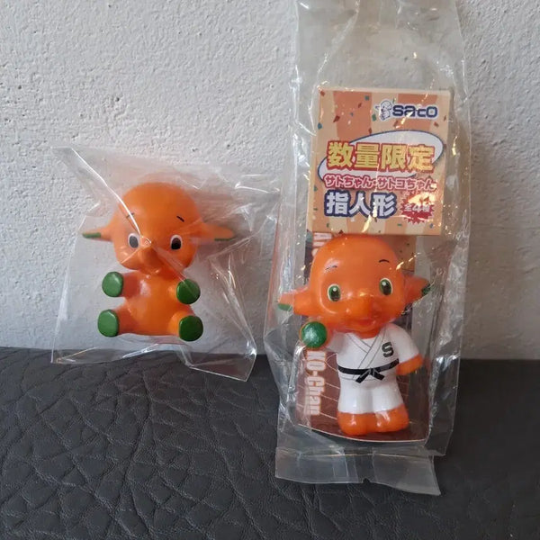 [BUNJANG] Sato-chan Figure Bundle Set (2 figures) / 사토짱 피규어 2개 일괄