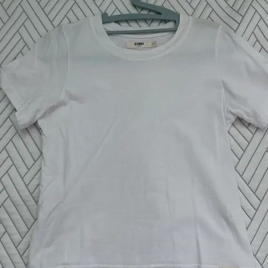 [BUNJANG] Glony Short Sleeve T-Shirt White / 글로니 반팔 화이트