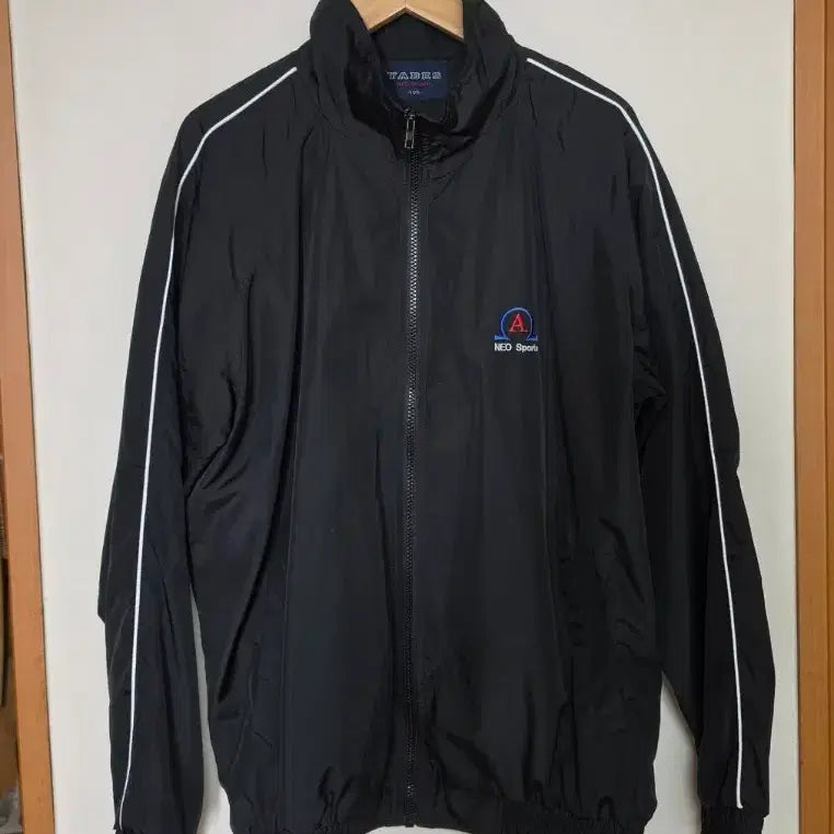 [BUNJANG] NEO Sports Windbreaker Jumper / NEO 스포츠 바람막이 점퍼