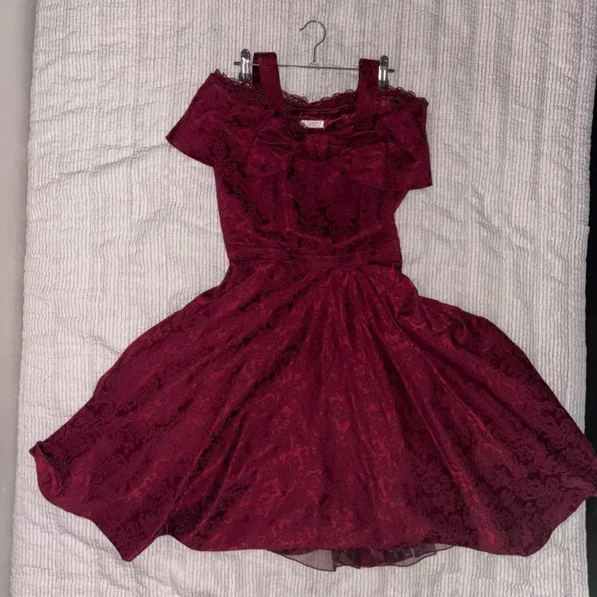 [BUNJANG] Axis Farm Lace Off-Shoulder Ribbon Lace Oriental Dress / 엑시즈팜 레이스 오프숄더 리본 레이스 원피스 오네갸루 오리엔탈 드레스 빈티지 페어리 히메갸루