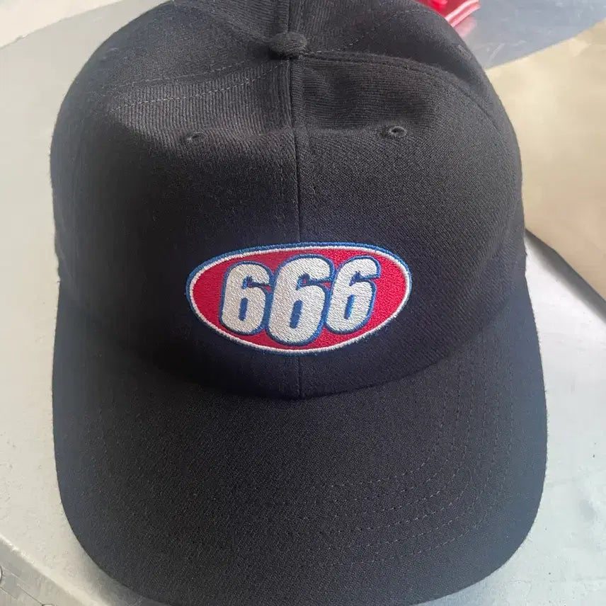 [BUNJANG] Supreme 666 6-Panel Cap Black / 슈프림 666 6패널 모자