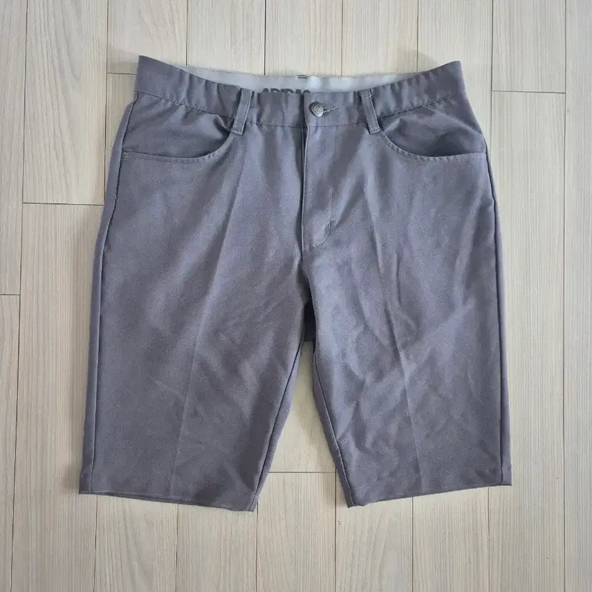 [BUNJANG] Adidas Golf Shorts (Size 31-33) / 아디다스골프 반바지(31~33)