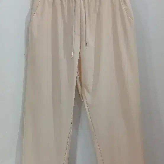 [BUNJANG] Feltics Beige Jogger Pants (L) / Feltics 베이지색 조거 팬츠