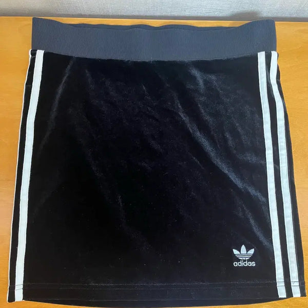 [BUNJANG] Adidas Velvet Training Skirt Black S / 아디다스 벨벳 트레이닝복 스커트(블랙,S)