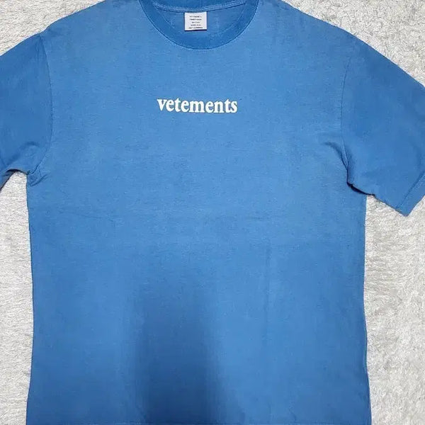 [BUNJANG] VETEMENTS Back Logo T-Shirt / 베트멍 백로고 반팔티 ㅇ