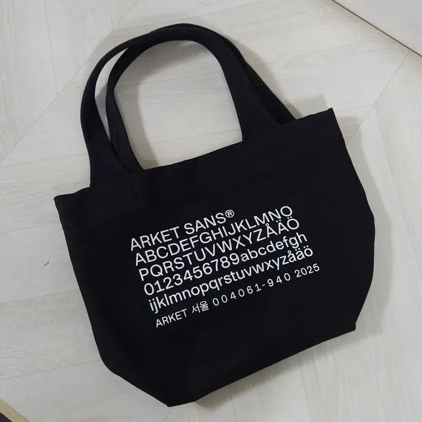 [BUNJANG] ARKET Sans Seoul Limited Edition Black Mini Tote Bag / 아르켓 산스 서울 한정판 블랙 미니 토트백