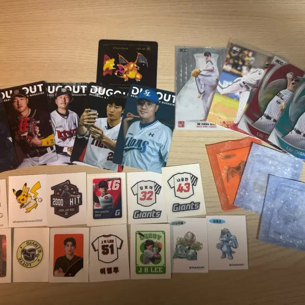[BUNJANG] KBO Pokemon Card & Ttibu Seal Bundle / KBO, 포켓몬 카드 및 띠부띠부씰