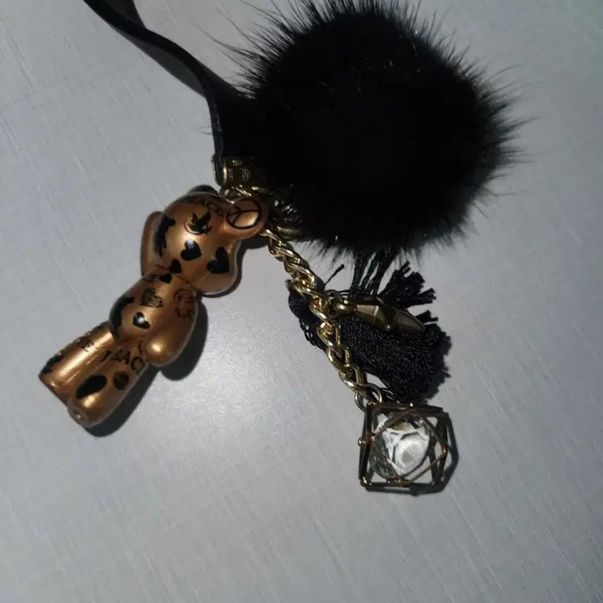 [BUNJANG] Black Teddy Bear Charm Pompom Keyring / 곰돌이 키링 블랙 폼폼이 참 장식 포포페 키링입니다