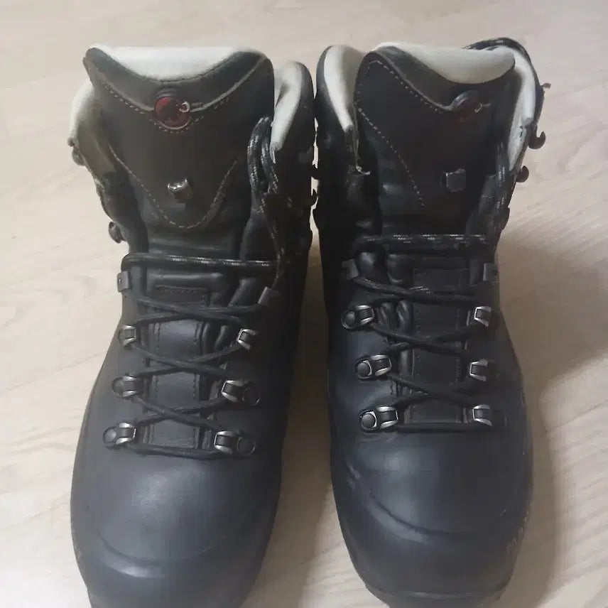 [BUNJANG] Mammut Rychel Mid Hiking Boots (260) / 마무트 260