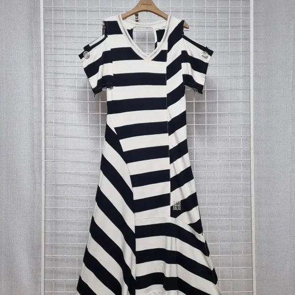 [BUNJANG] EGOIST Off-the-Shoulder Dress / 에고이스트 오프숄더 원피스 55