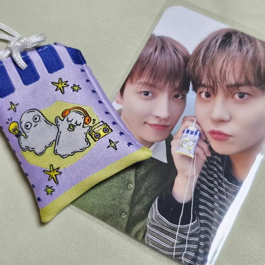[BUNJANG] ATEEZ Fanmeeting MD Omamori Capmags Photocard / 에이티즈 팬미팅 MD 굿즈 오마모리 캡막즈 포카 포함