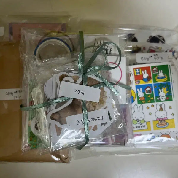 [BUNJANG] Cute Deco Stickers, Memo Pads, Masking Tape, and Ins Set (193 pcs) / 큐티 다꾸)스티커,메모지,마스킹테이프,인스 193장