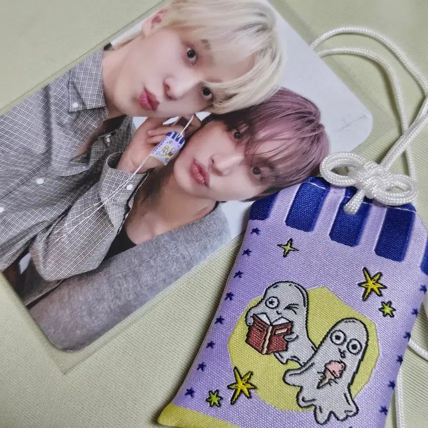 [BUNJANG] ATEEZ Fanmeeting MD Goods Omamori GOHWAZ Photocard / 에이티즈 팬미팅 MD 굿즈 오마모리 호화즈 포카 포함
