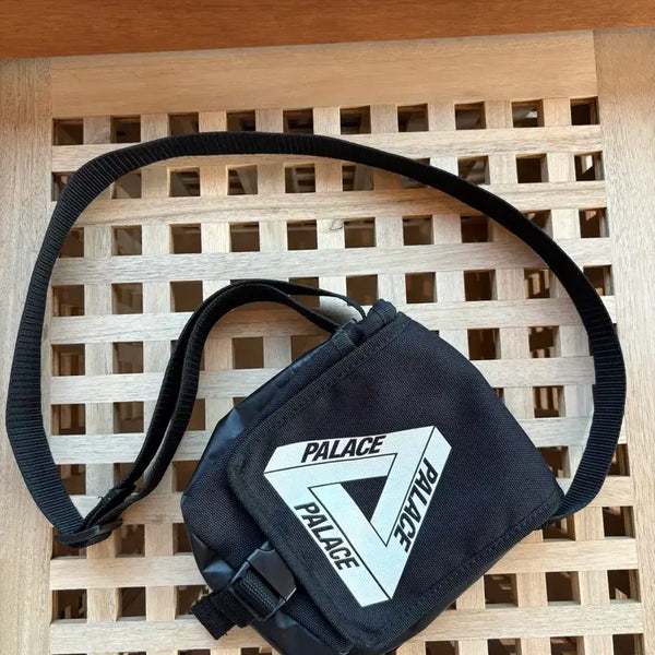 [BUNJANG] Palace Cordura Crossbody Bag / 팔라스 코듀라 크로스백