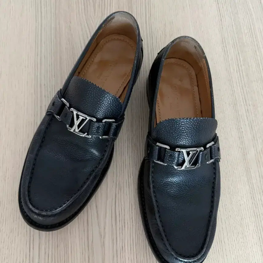 [BUNJANG] Louis Vuitton Men's Black Loafers / 루이비통 남성 로퍼 블랙