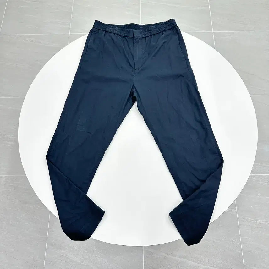 [BUNJANG] COS Men's Navy Elastic Waistband Slim Fit Pants / COS 코스 남성 네이비 허리 밴딩 팬츠 50 거의 새상품