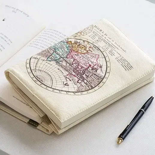 [BUNJANG] Natural History Museum London World Map Book Cover / 런던자연사박물관 세계지도 북커버