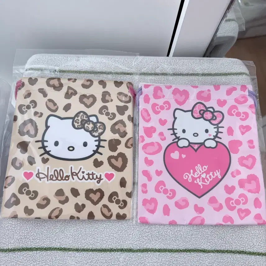 [BUNJANG] Sanrio Leopard Kitty Pouch Set / 산리오 호피키티 파우치 세트판매