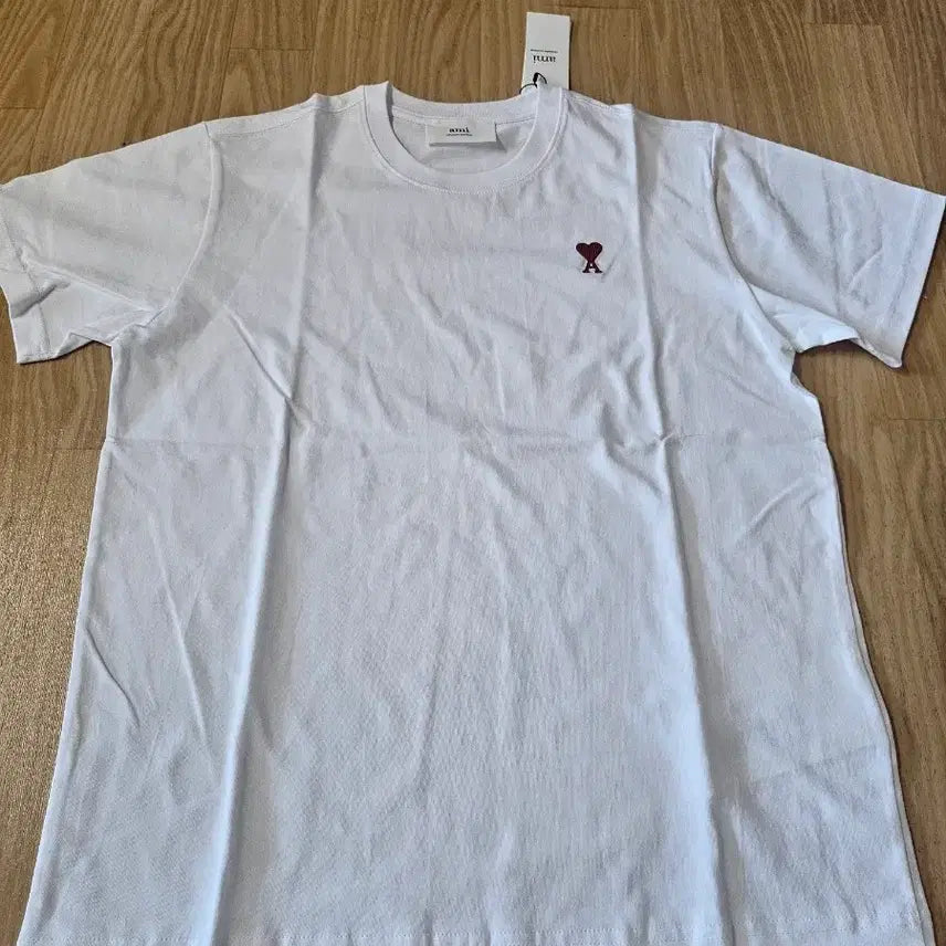 [BUNJANG] AMI Heart Logo Short Sleeve T-Shirt White / 아미 하트 로고 반팔 티셔츠 화이트
