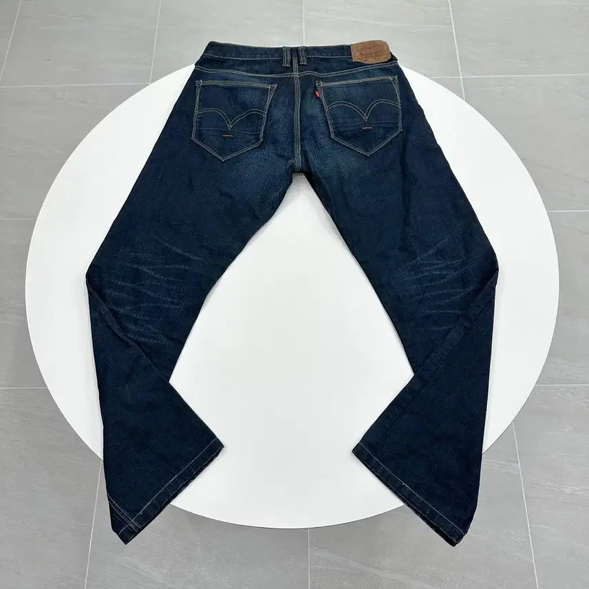 [BUNJANG] 90-00s Levi's 514 Semi-Wide Washed Denim Jeans 33x30 / 90-00s Levi's 514 진청 워싱 데님 세미 와이드 33X30