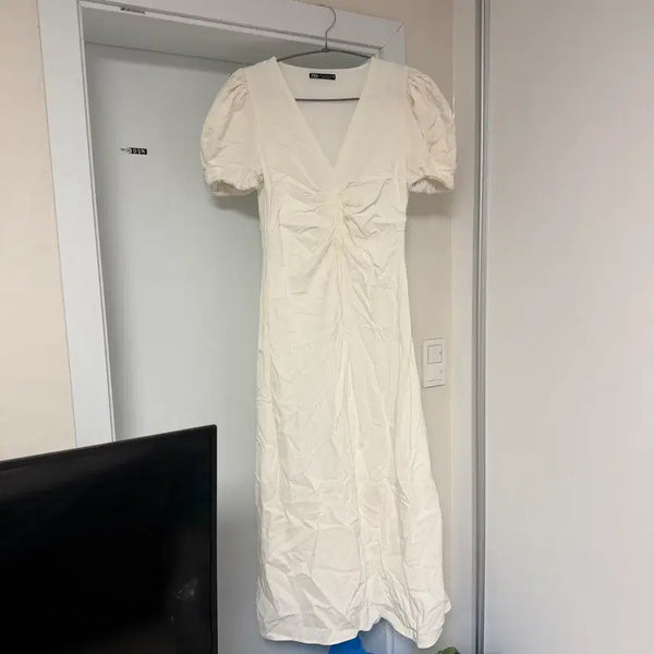 [BUNJANG] ZARA Puff Sleeve V-Neck Shirring Long Dress M Ivory / 자라 zara 퍼프소매 브이넥 셔링 롱 원피스 M 아이보리 의류재고 재고처리 의류처분 땡처리 옷장정리
