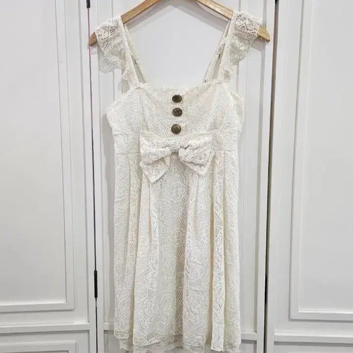 [BUNJANG] LIZ LISA Rose Button Hime Lace Dress / 리즈리사(LIZ LISA) 로즈버튼 히메 레이스 원피스