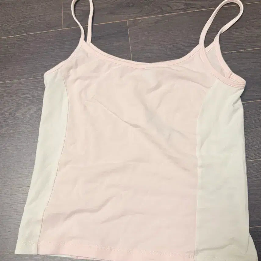 [BUNJANG] Brandy Melville Pink & White Two-Tone Tank Top / 브랜디멜빌 핑크&화이트 투톤 나시
