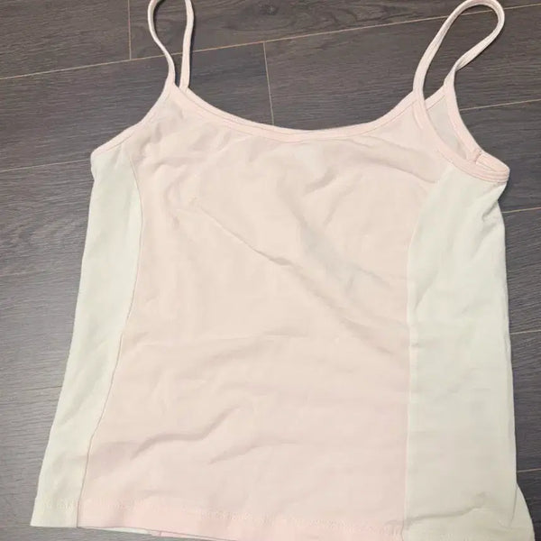 [BUNJANG] Brandy Melville Pink & White Two-Tone Tank Top / 브랜디멜빌 핑크&화이트 투톤 나시