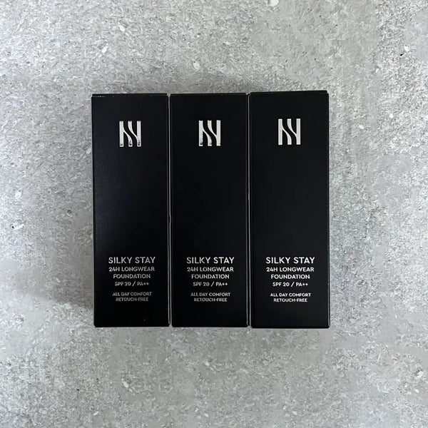 [BUNJANG] Hera Silky Stay Foundation (17N1, 19N1, 21N1) - Sealed / 헤라 실키스테이 파운데이션 17N1 19N1 21N1 미개봉