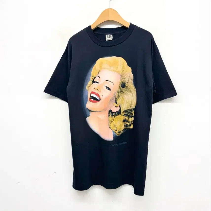 [BUNJANG] 1995 Stanley Desantis Marilyn Monroe Graphic T-Shirt / 1995 마릴린 먼로 프린트 반팔 티셔츠 (Stanley Desantis)