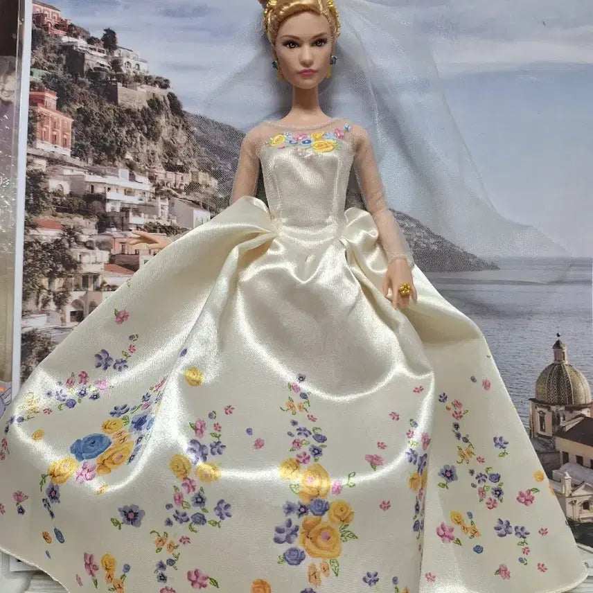 [BUNJANG] Disney Cinderella Wedding Dress Doll / 디즈니 신데렐라 웨딩드레스 인형